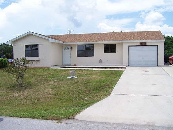 1st image of 18523 Ashcroft Cir