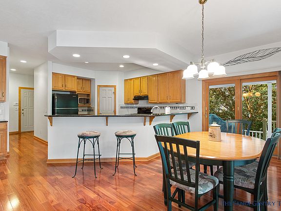4th image of 4440 Birchwood Ct