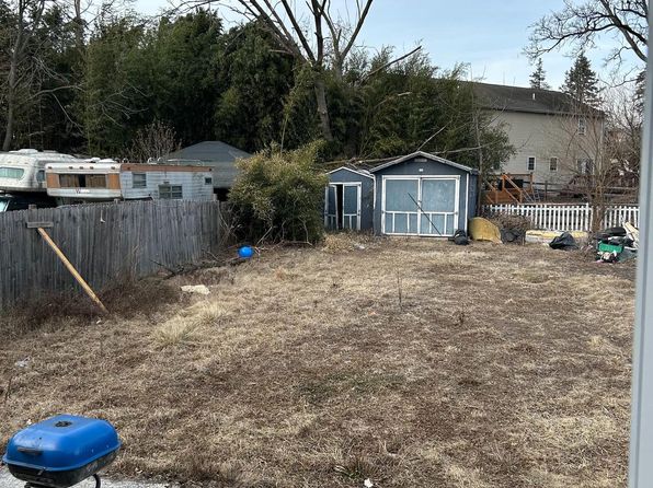 2261 E High St, Pottstown, PA 19464