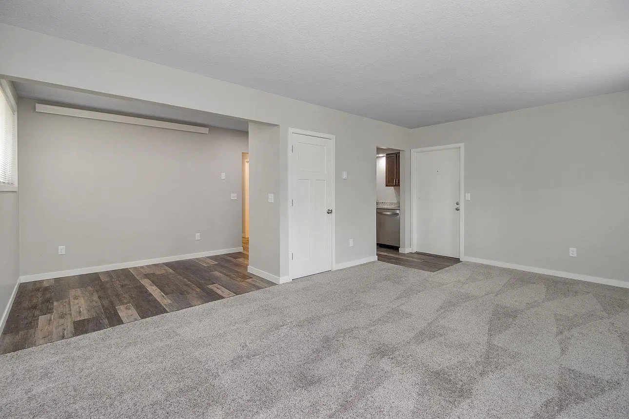 2 bed, 900 sqft, $1,345 — Photo 4