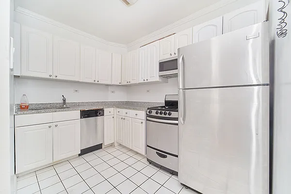 Rented by Living New York | media 8