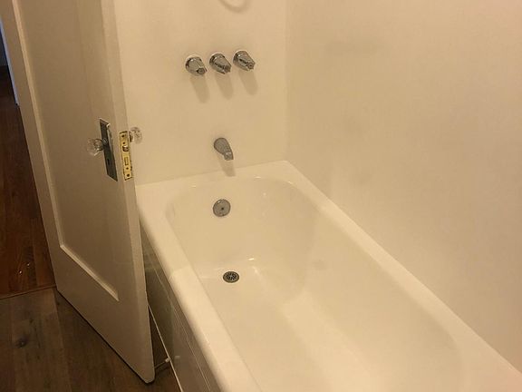 4th image of 1005 N Alfred St APT 1