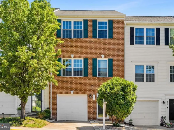 414 Ginkgo Ter NE, Leesburg, VA 20176