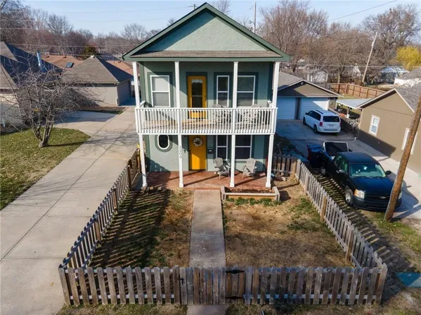 1309 SW South Ave, Blue Springs, MO 64015