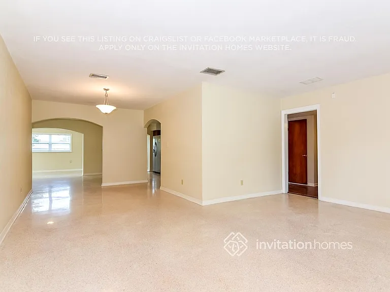 1208 Lorie Cir — Photo 3