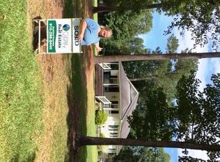 296 Sandlin Rd, Beulaville, NC 28518