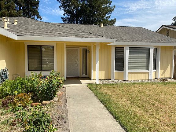 2nd image of 112 Blue Water Cir
