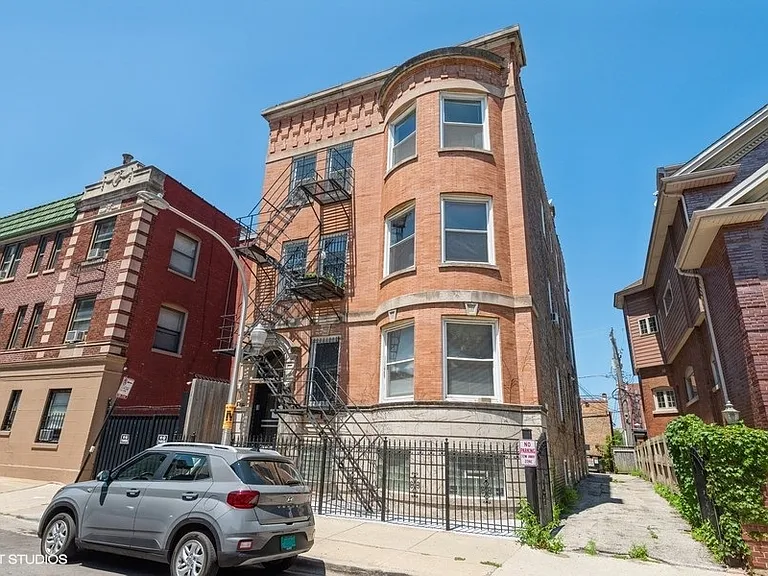932 W Cullom Ave #1F — Photo 1