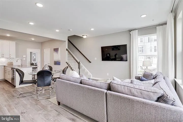 9703 Tealbriar Dr — Photo 9