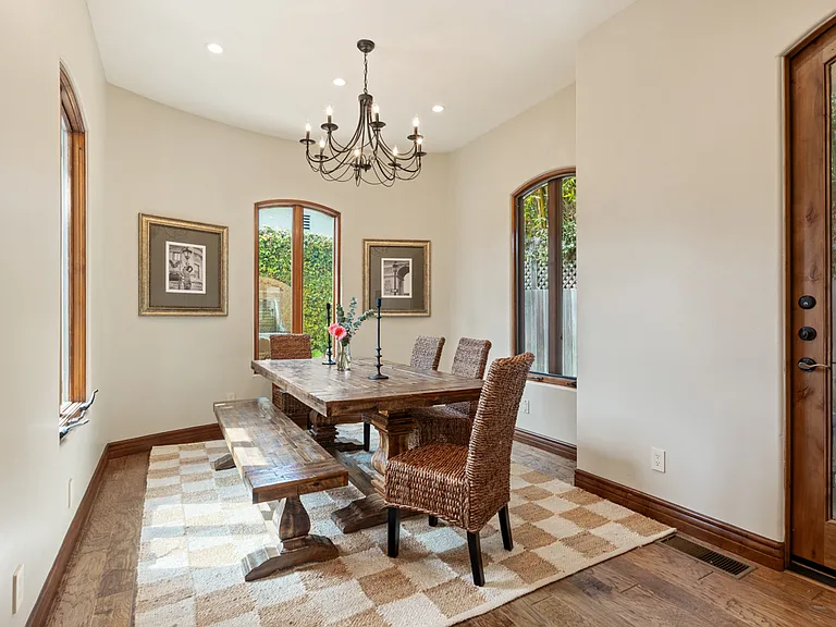 7964 Prospect Pl — Photo 9