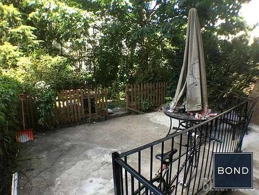 Rented by Bond New York | media 1