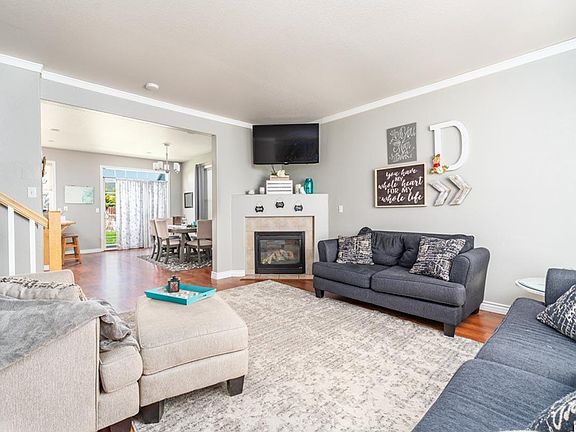 4th image of 6015 Comiskey Dr