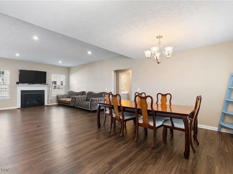2273 Cranberry Creek Rd, Ravenna, OH 44266 | Zillow