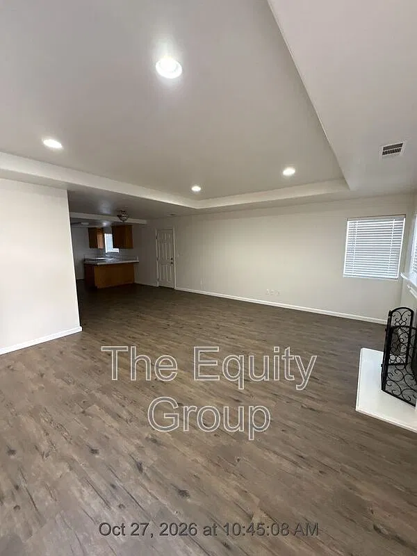 2 bed, 2.0 bath, 1195 sqft, $1,600 — Photo 3