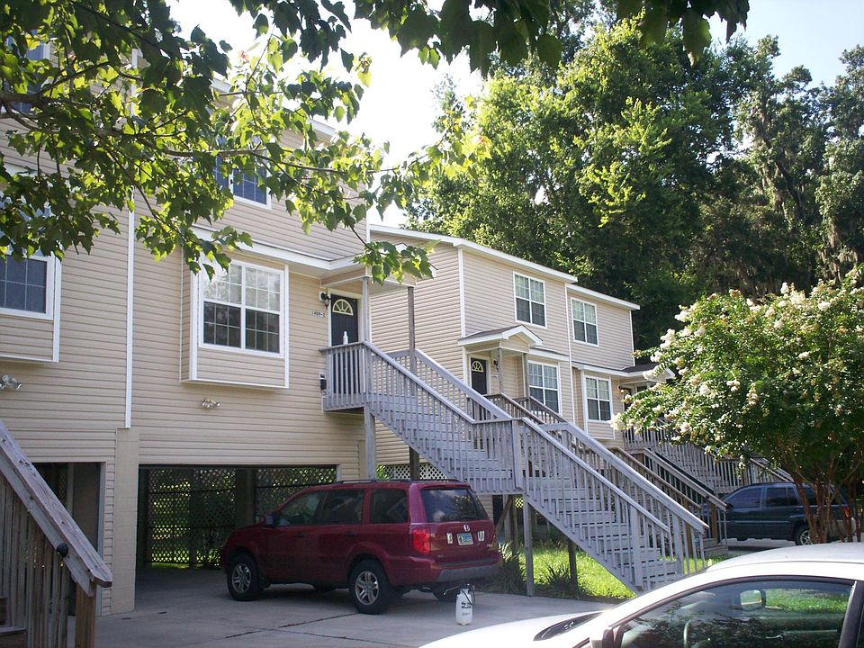 1st image of 1405 Deer Haven Ln #1