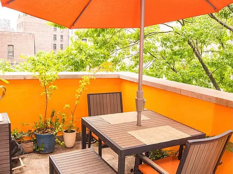 164 W 83rd St #6R — Photo 2