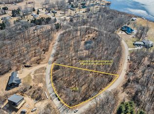 8 Highfield Rd, Three Rivers, MI 49093