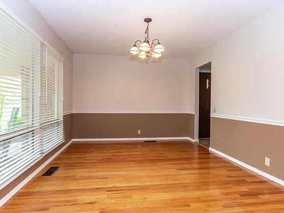 4th image of 311 Northmoor Dr