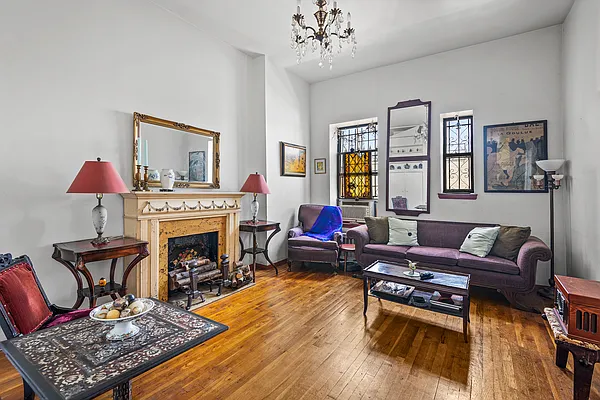 Sold by Compass | media 2