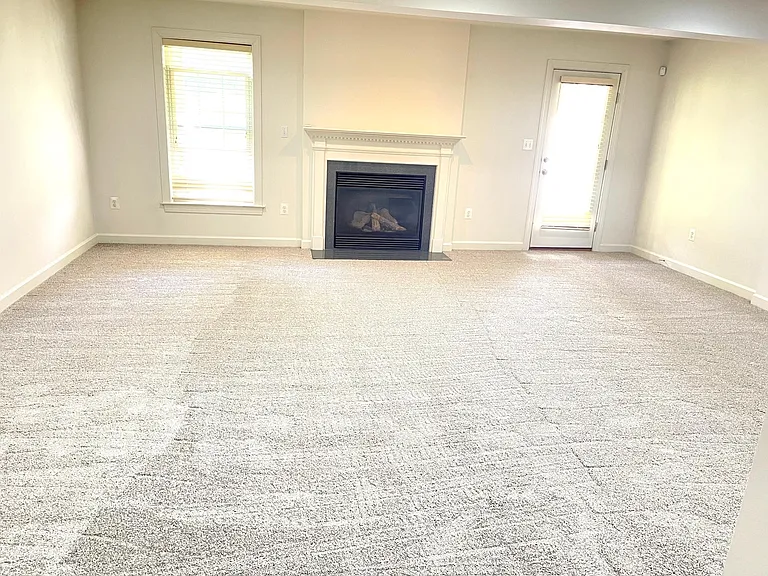 1560 Rutland Way — Photo 31
