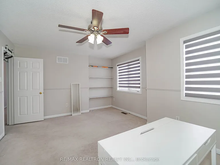 59 Scottsdale Dr — Photo 15