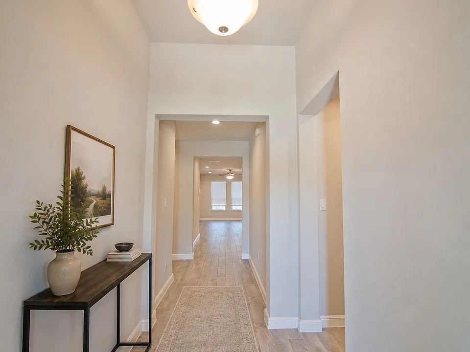 1804 Mensa Dr