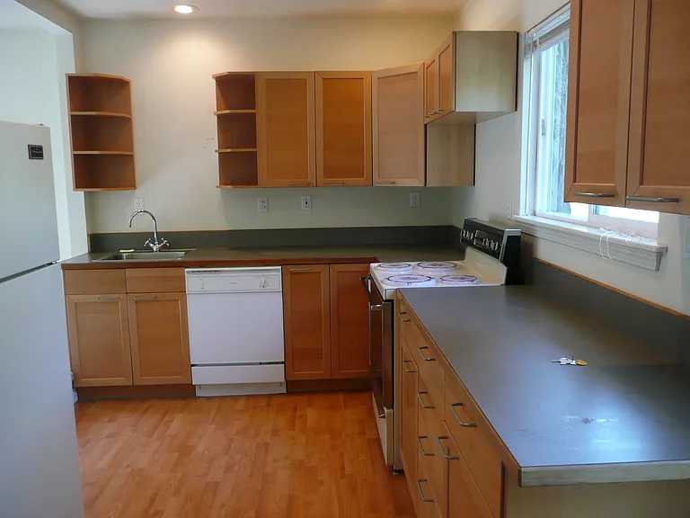 422 W Davies Loop Rd — Photo 7