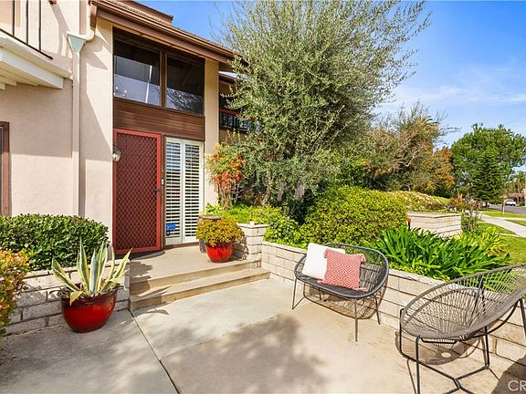 4th image of 4015 N Virginia Rd Unit 4