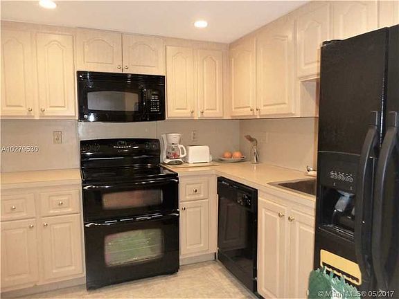 5th image of 10000 W Bay Harbor Dr APT 223