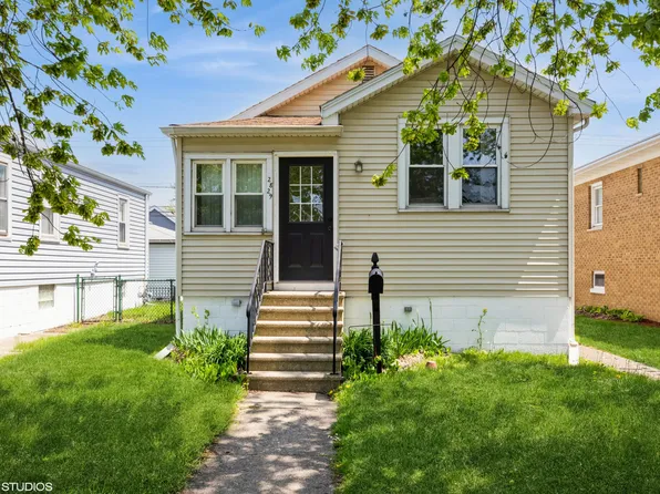 2829 White Oak Ave, Whiting, IN 46394