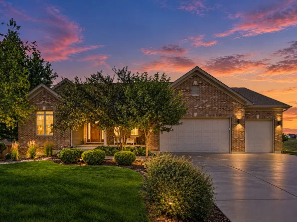 724 Emanuel Ln, Sycamore, IL 60178
