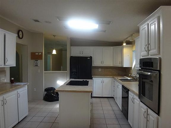 4th image of 141 Elizabeth St