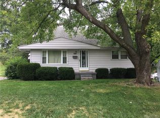 1067 Rydale Rd, Dayton, OH 45405