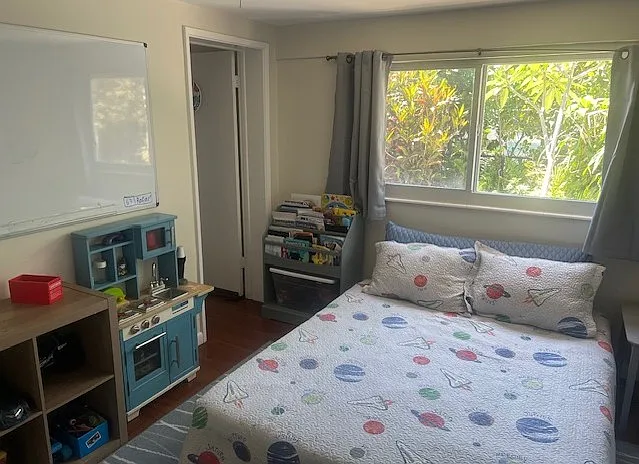 1073 SW 9th Ter — Photo 7