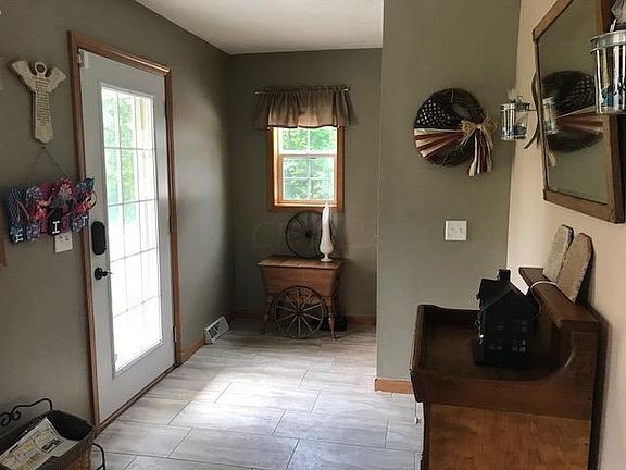 4th image of 4092 Northridge Rd