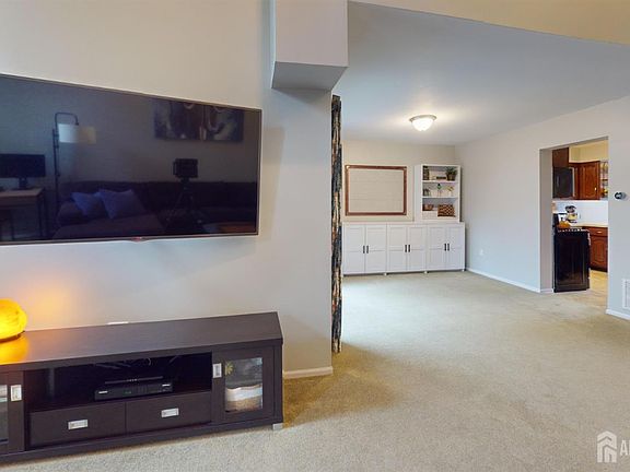 4th image of 169 Nathan Dr