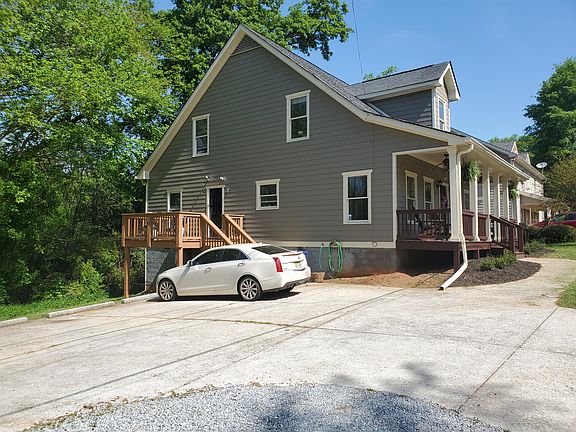 4th image of 137 Strickland Ave #1
