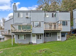 31 Eastside Ln #9, Francestown, NH 03043