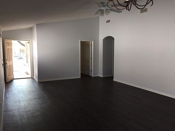 5th image of 2524 W Cezanne Cir