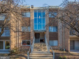 2911 Charing Cross Rd APT 5, Falls Church, VA 22042