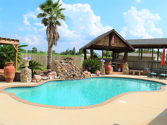 Gunite Salt Water Pool