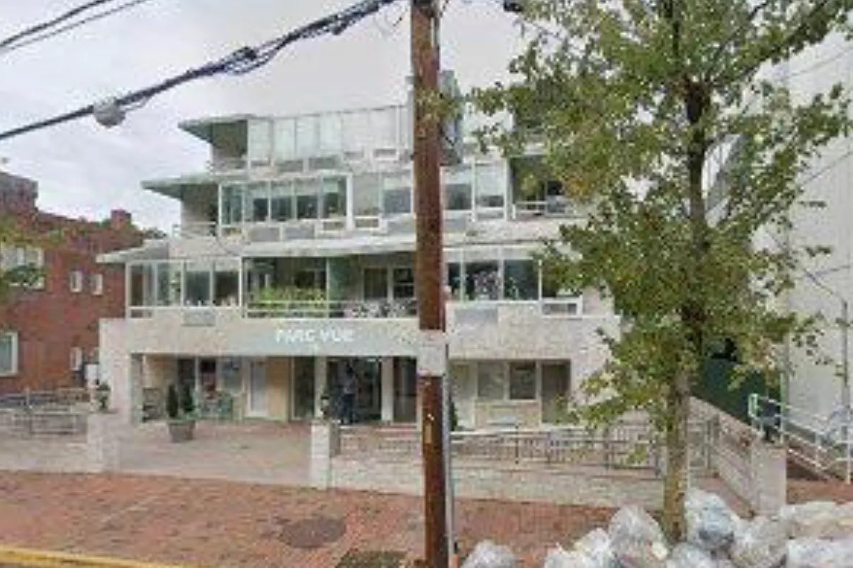 3 bed, 2.5 bath, 1150 sqft, $6,000 — Photo 1