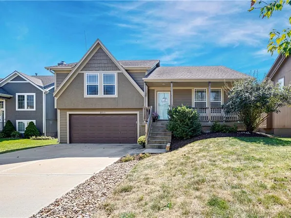 23545 W 126th Ter, Olathe, KS 66061