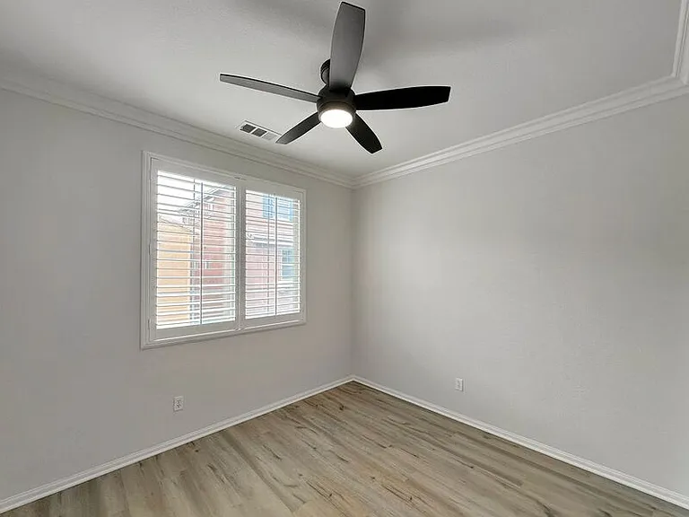 1828 Scarlet Pl — Photo 16