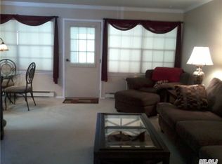 191 Ventry Ct #191, Ridge, NY 11961