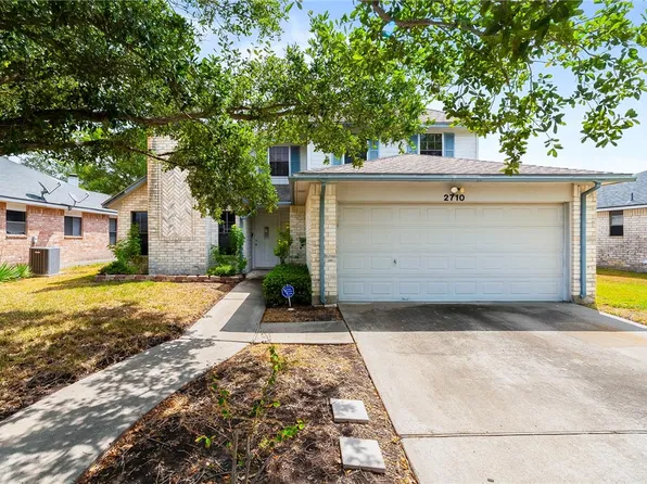 2710 Victoria Park Dr, Corpus Christi, TX 78414