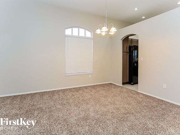 3rd image of 5820 Ventana Dr