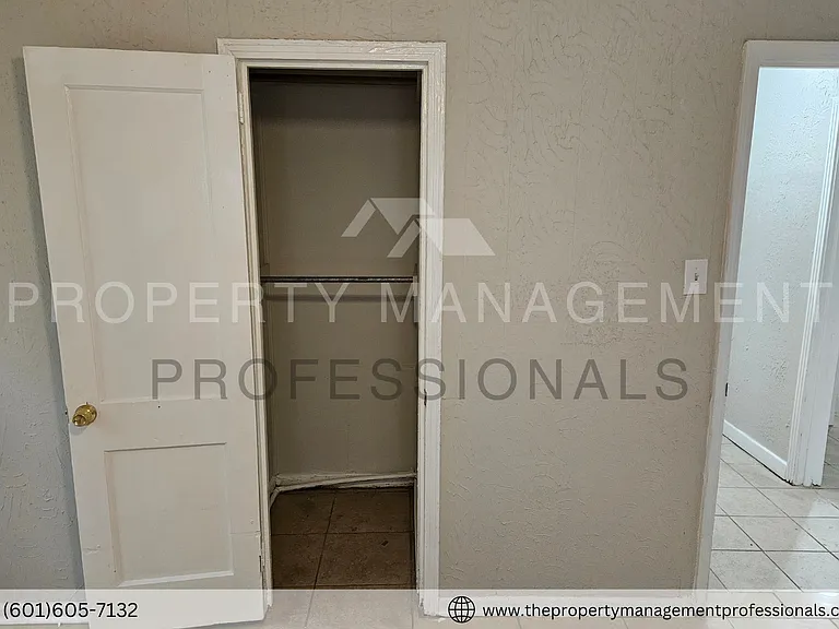 140 Neatherwood Dr — Photo 10