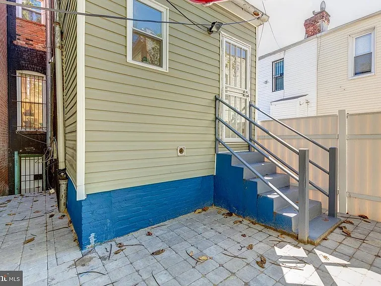 1102 Trinidad Ave NE — Photo 21
