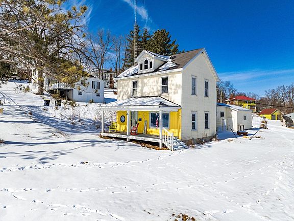 2nd image of 203 Franklin Street